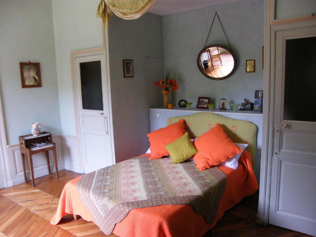 Château des Martinanches Saint-Dier-dʼAuvergne Quarto foto