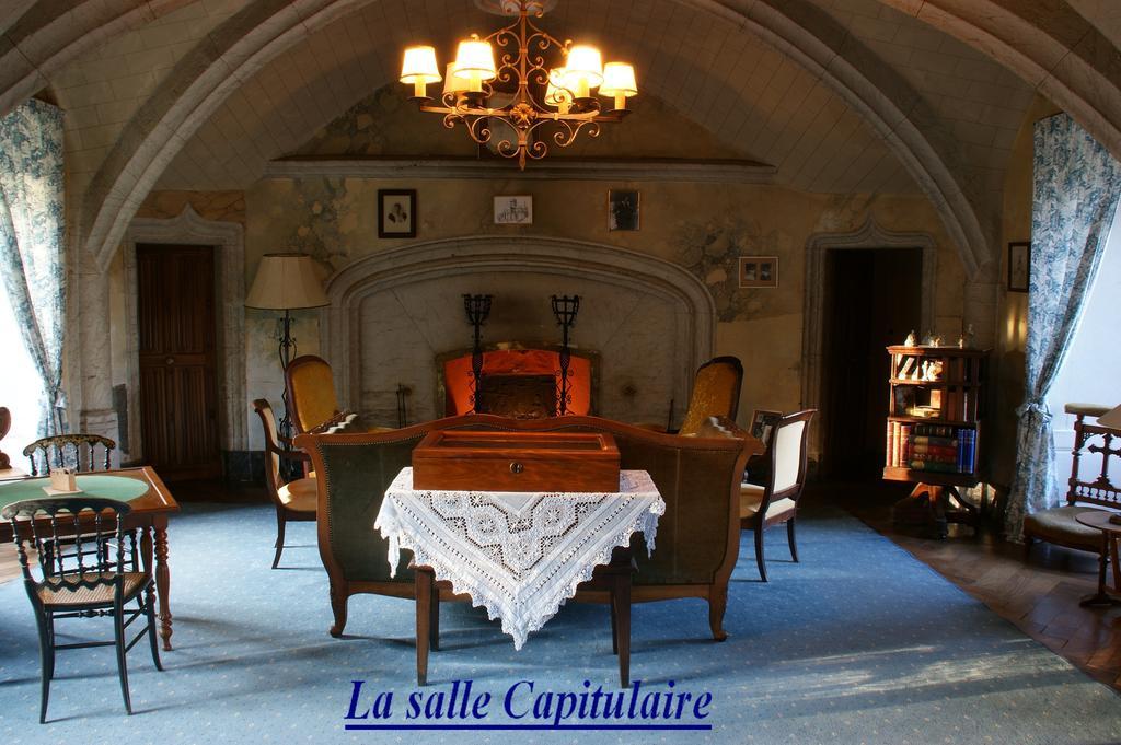 Château des Martinanches Saint-Dier-dʼAuvergne Exterior foto